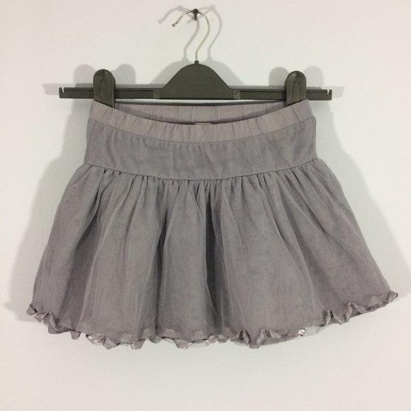 Old Navy Other - Old Navy Girls XS 5 Gray 100% Nylon Ruffled Skirt